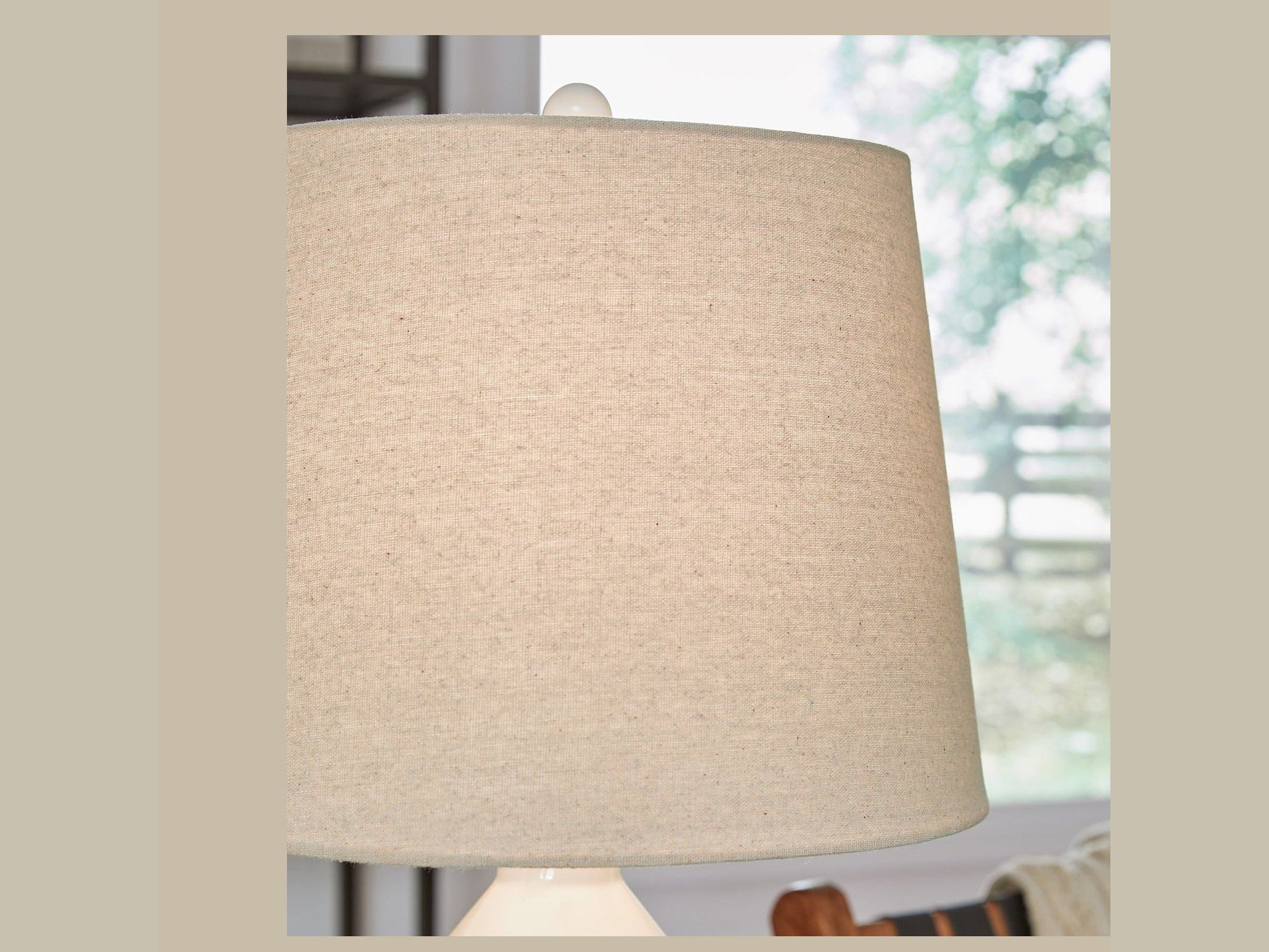 Willport - Ceramic Table Lamp (Set of 2) - Off White