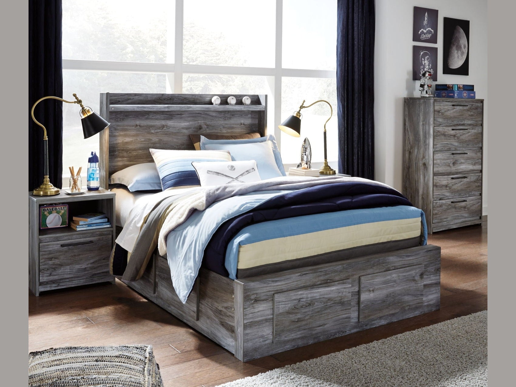 Baystorm - Panel Bed