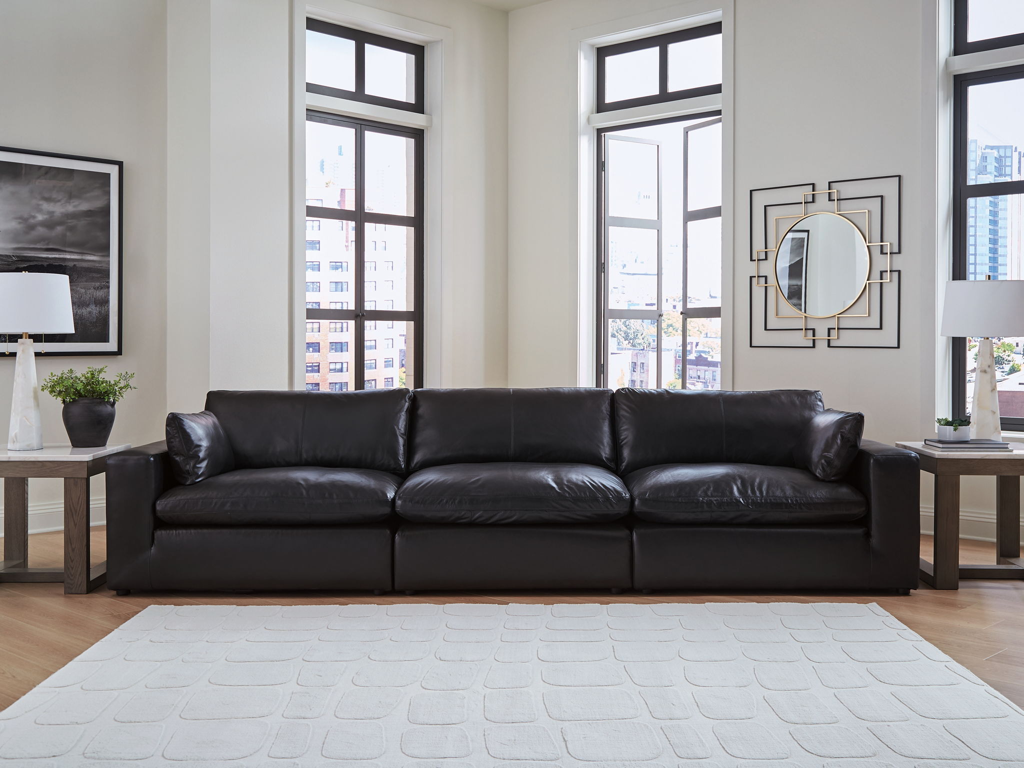 Emilia - Sectional