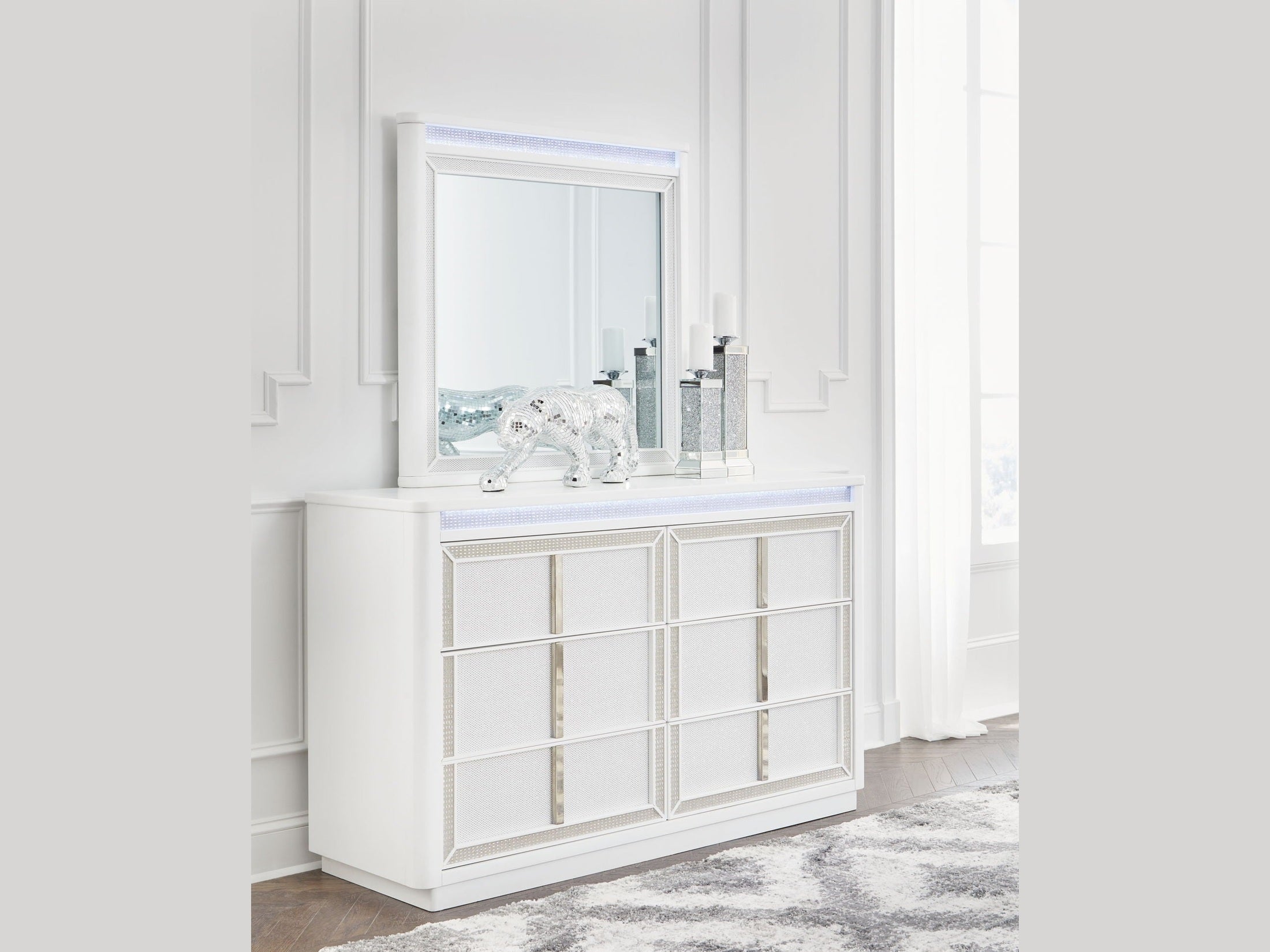 Chalanna - Storage Bedroom Set
