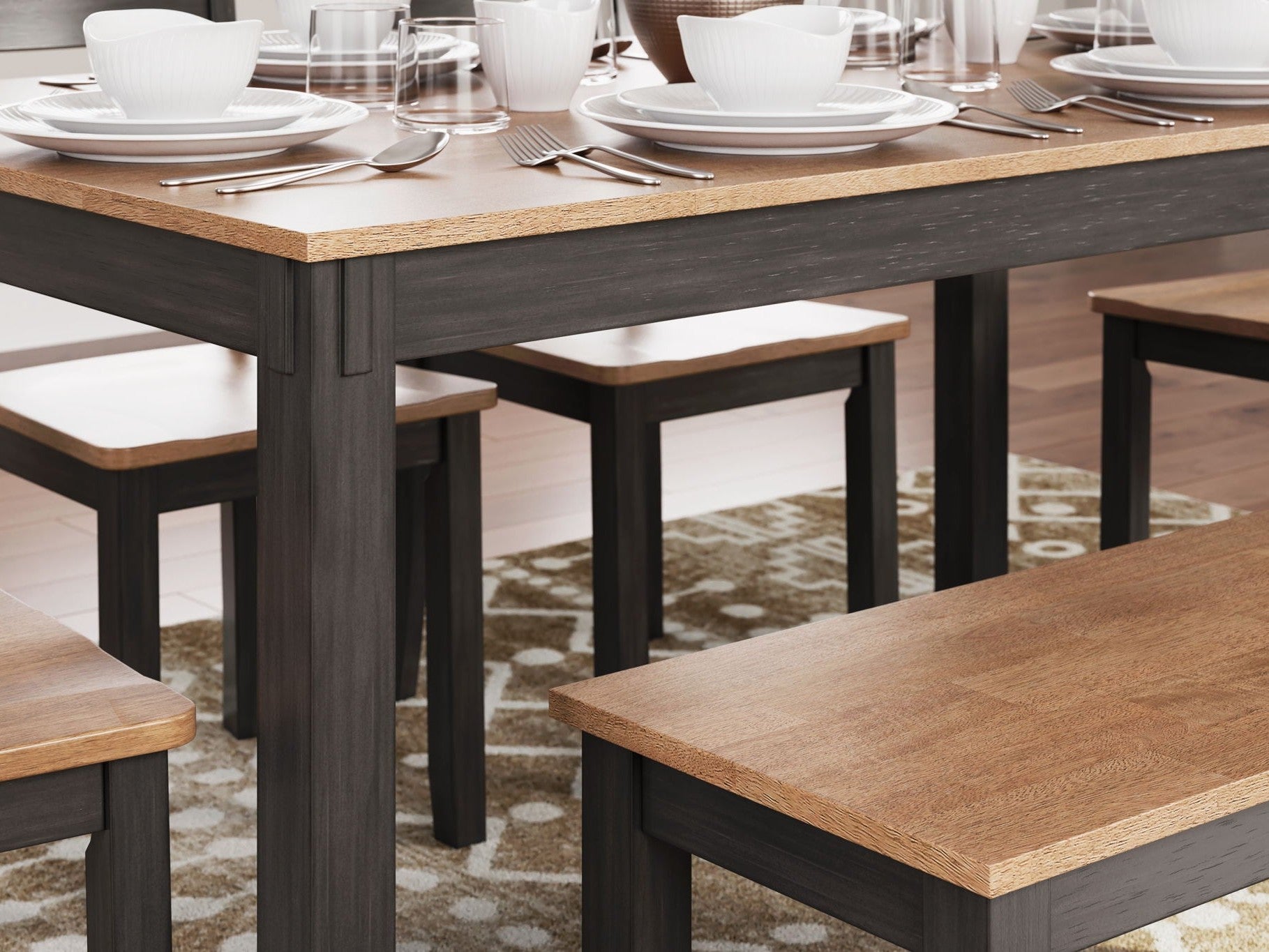 Gesthaven - Dining Room Table Set