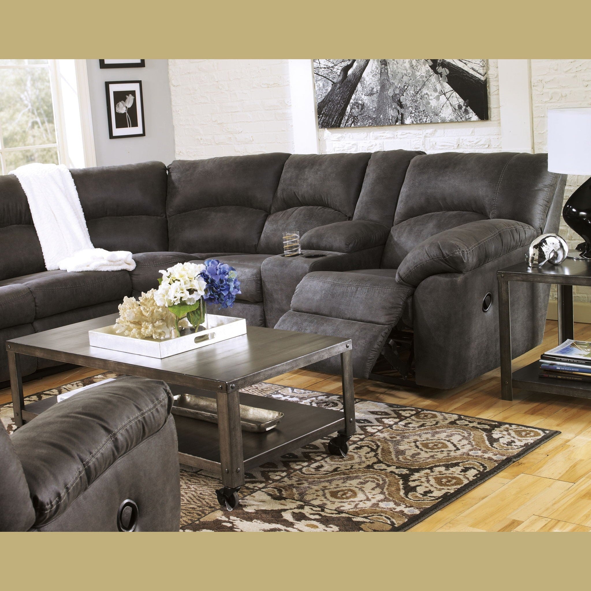 Tambo - Reclining Sectional