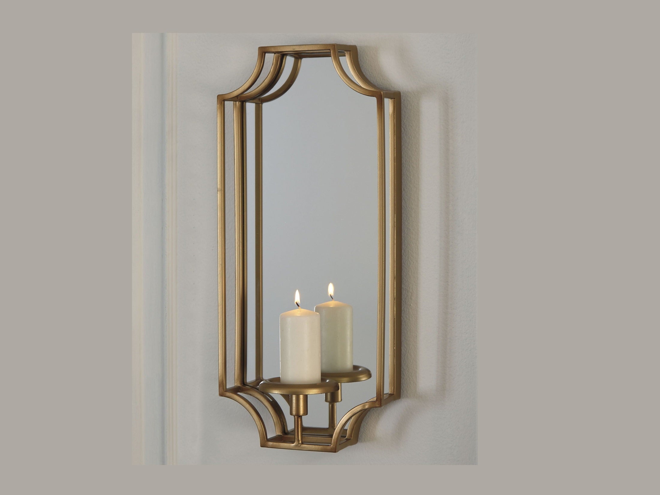 Dumi - Wall Sconce - Gold Finish