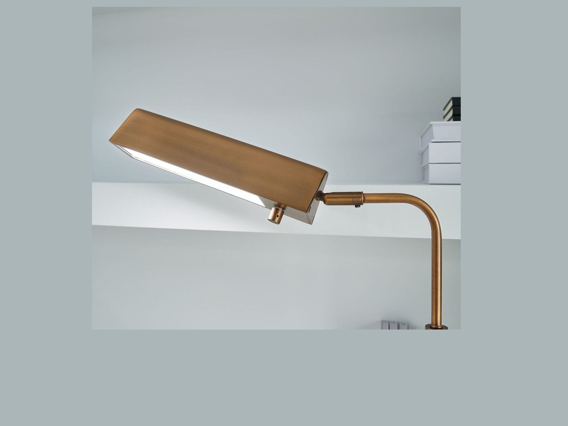 Yafe - Metal Lamp