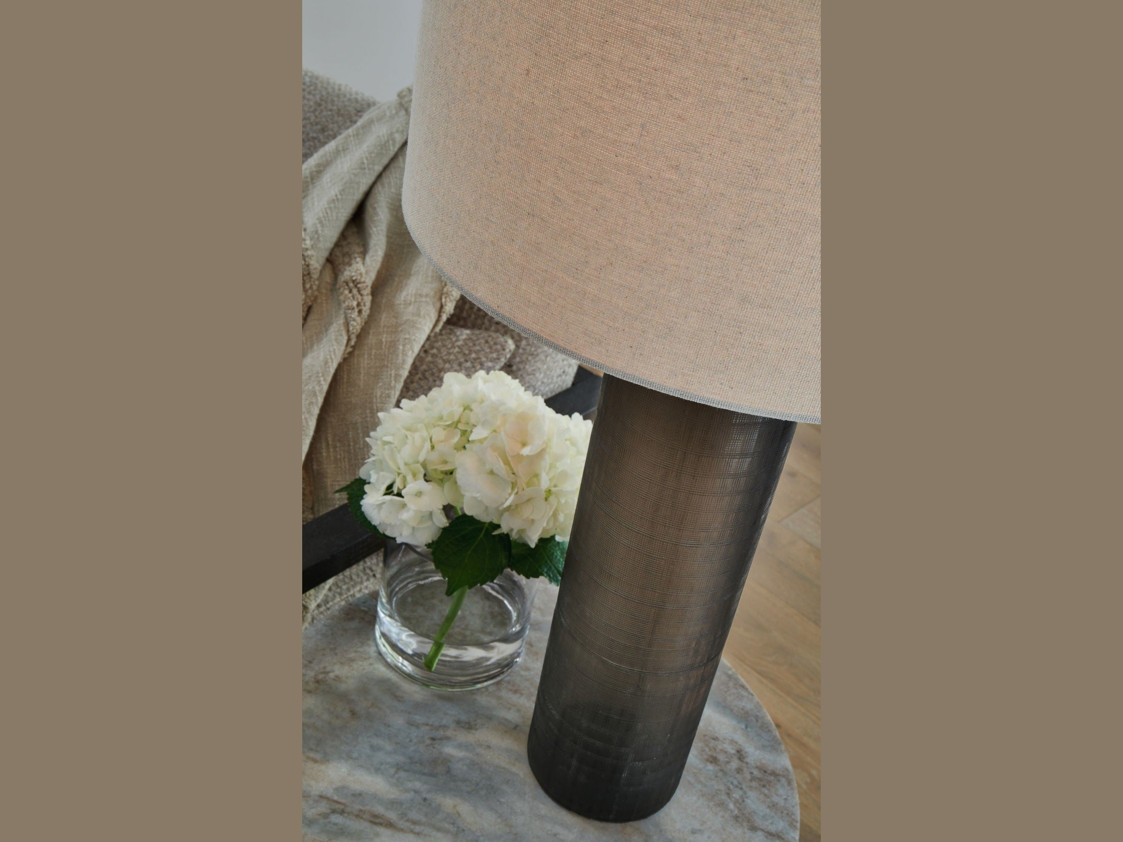 Dingerly - Glass Table Lamp - Brown