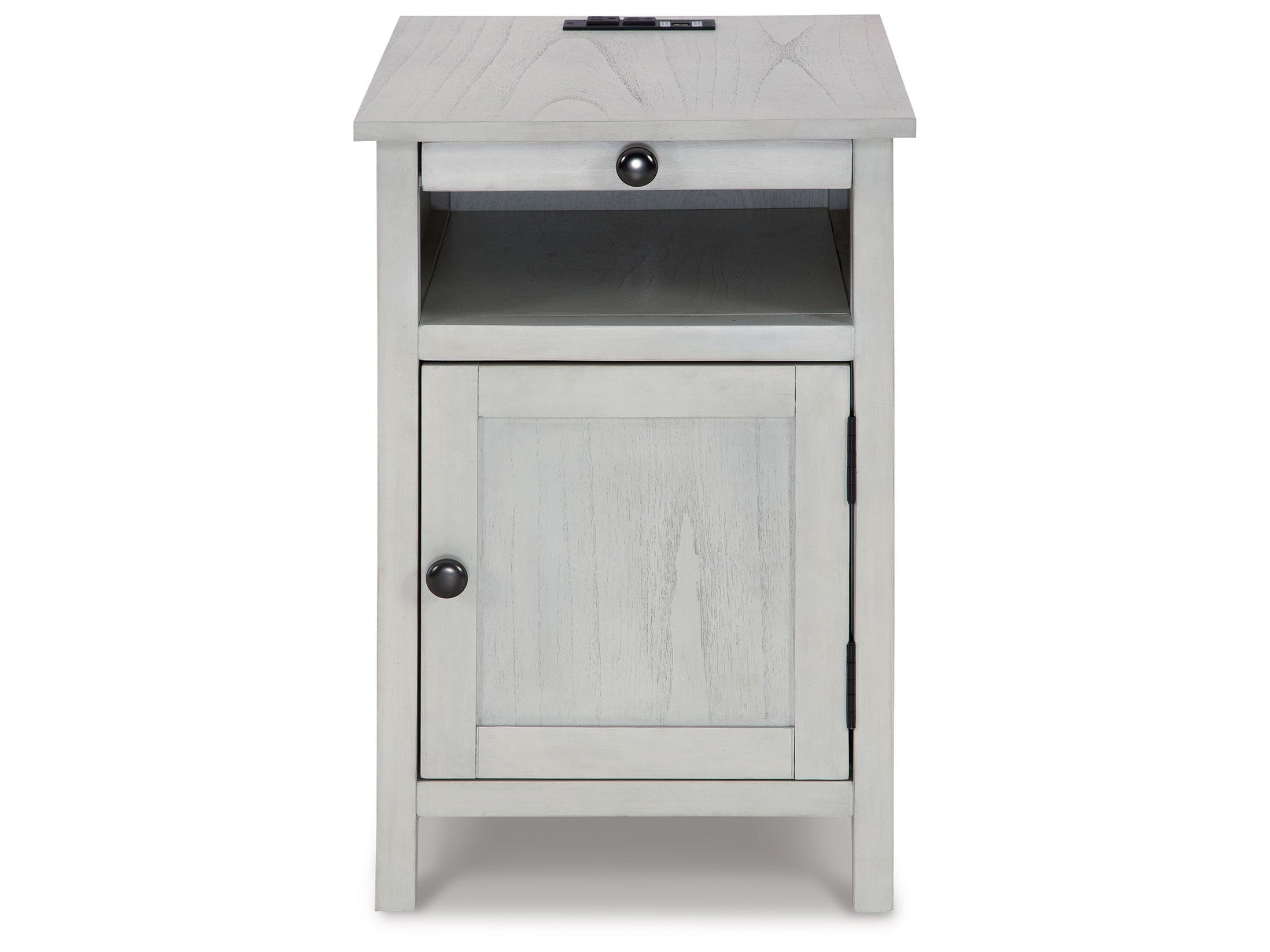 Treytown - Chair Side End Table