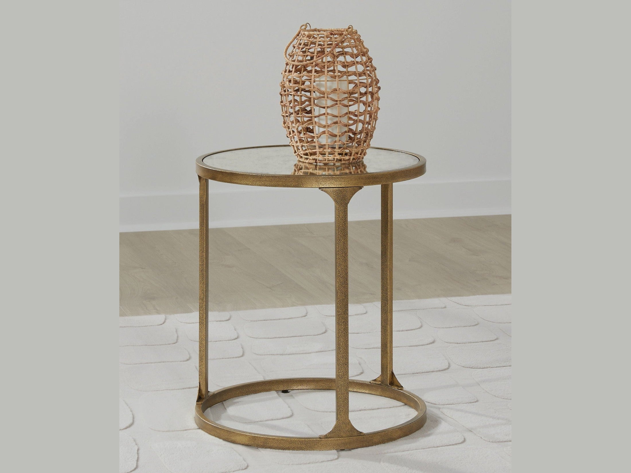 Korajane - Table