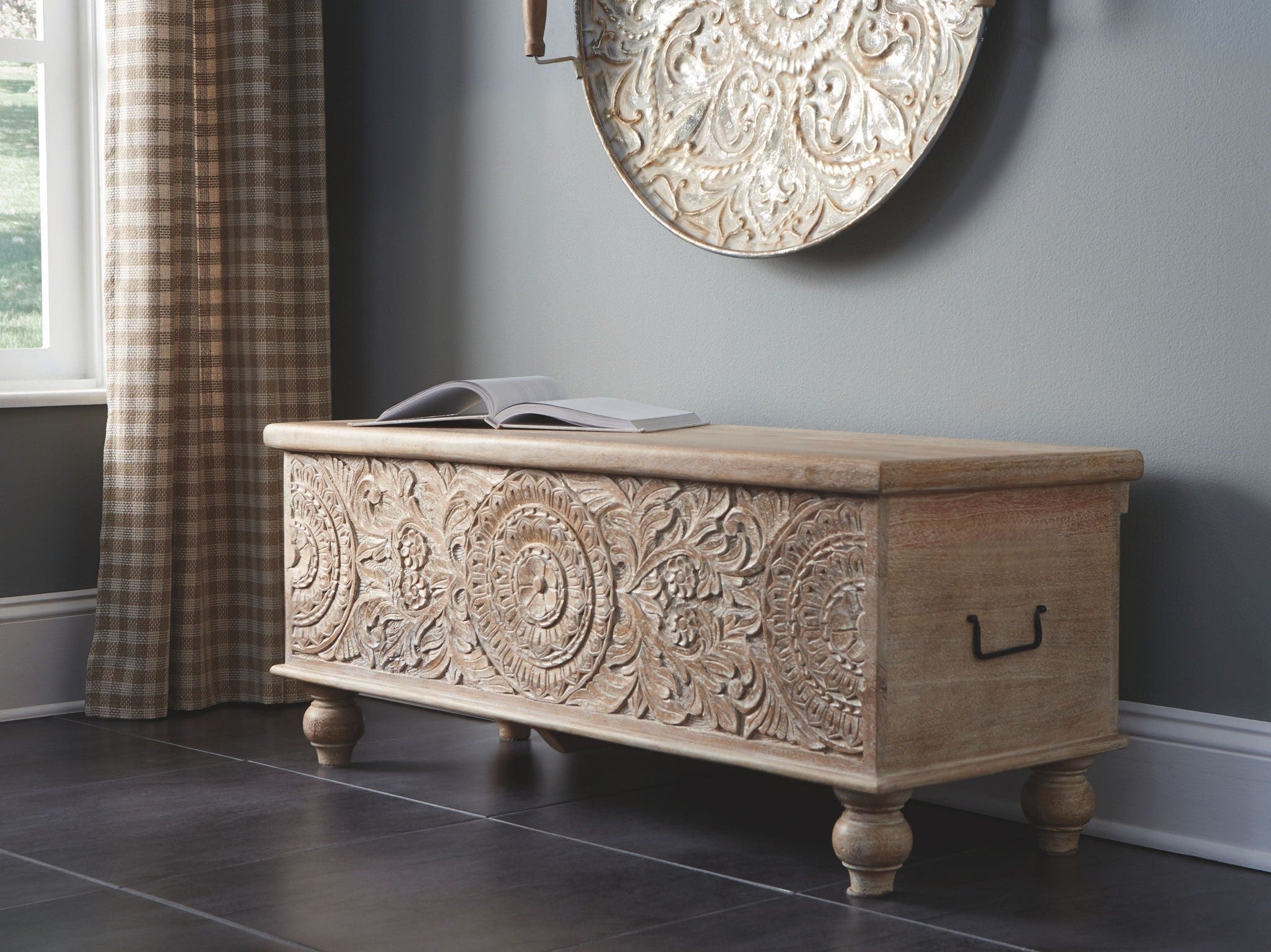 Fossil Ridge - Storage Bench - Beige