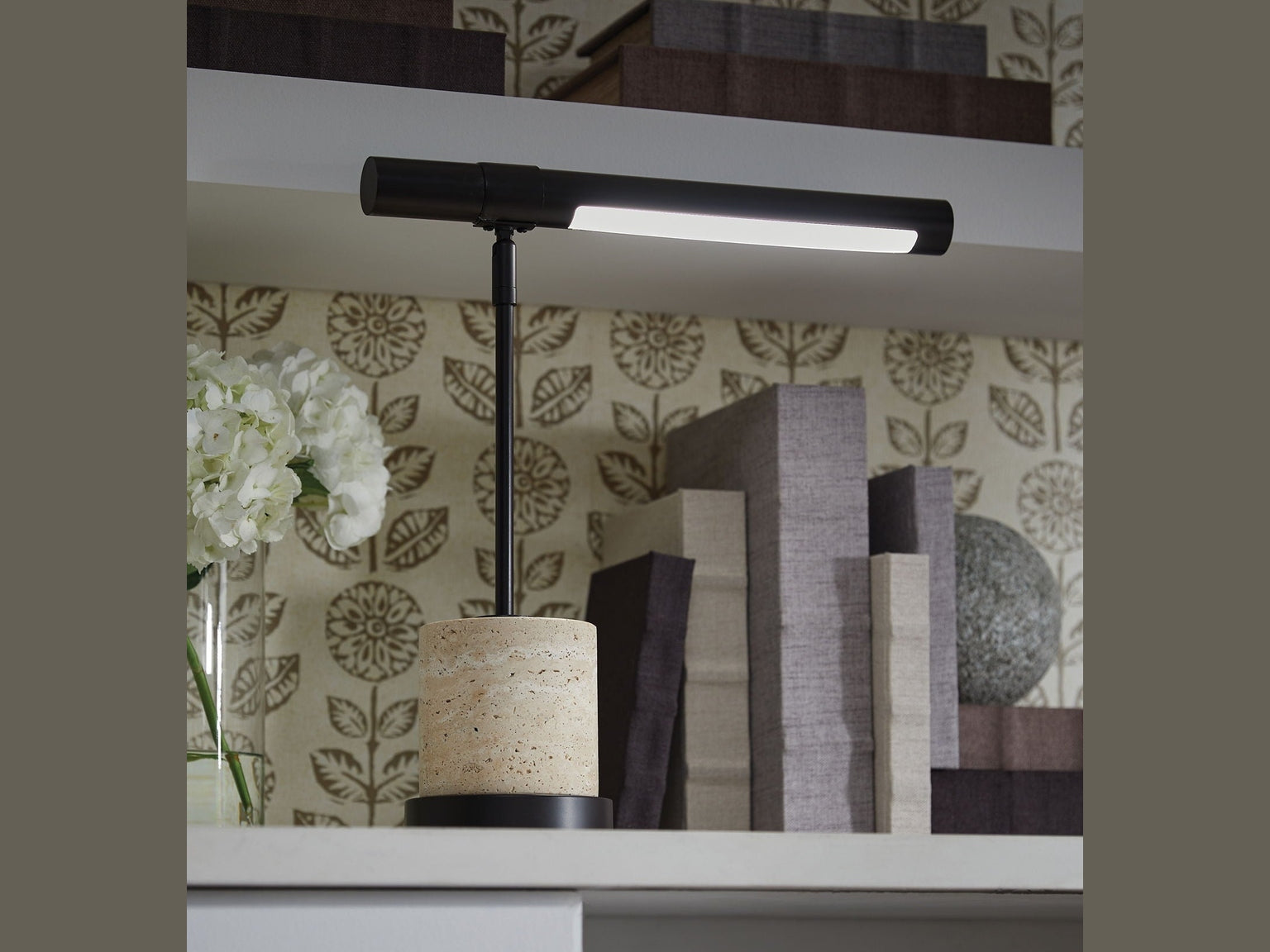 Vinmour - Metal Desk Lamp - Brown / Beige
