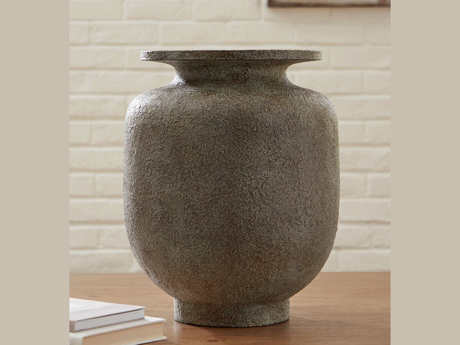 Jedwick - Vase