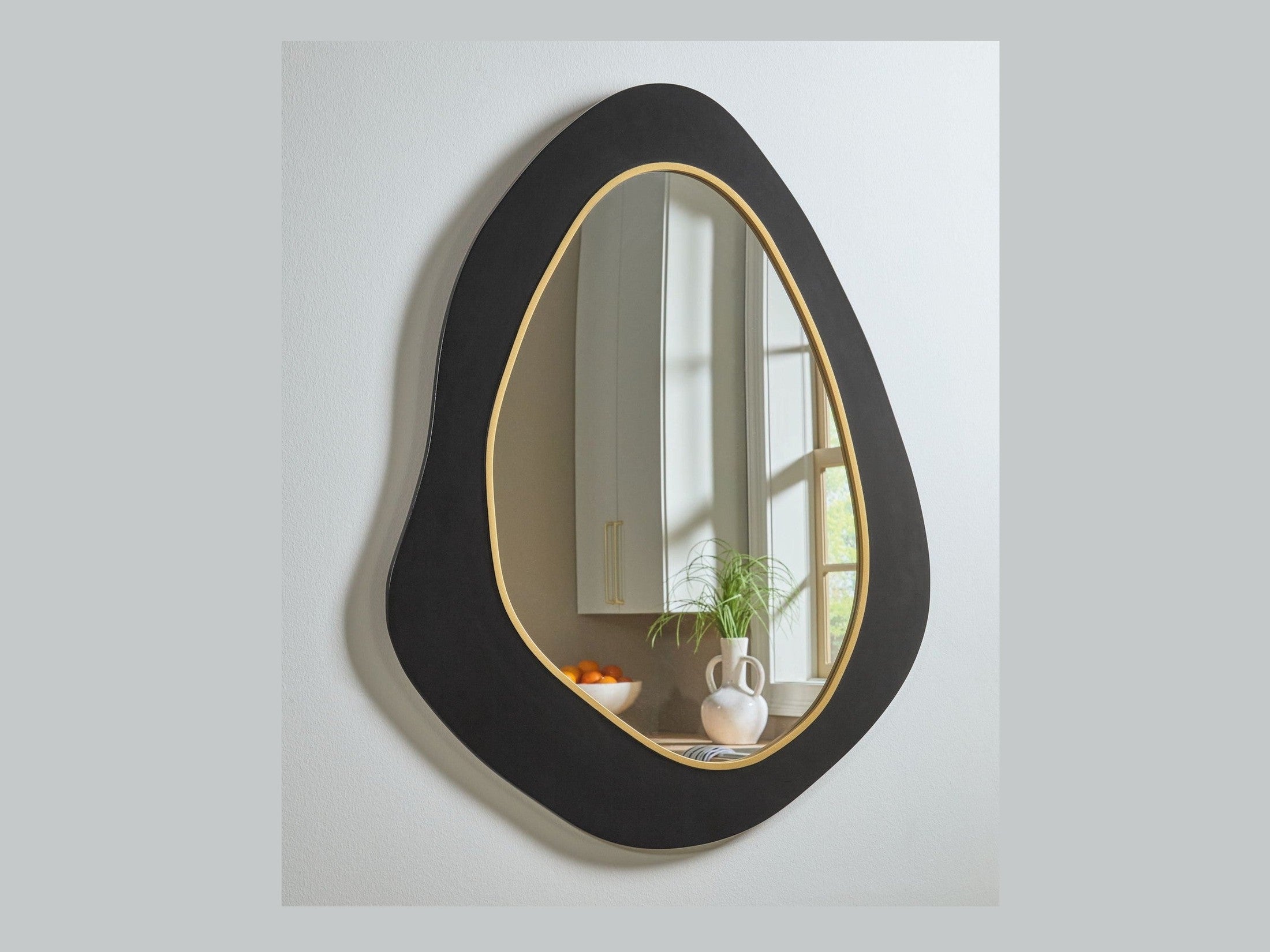 Kierlock - Accent Mirror - Black / Gold Finish