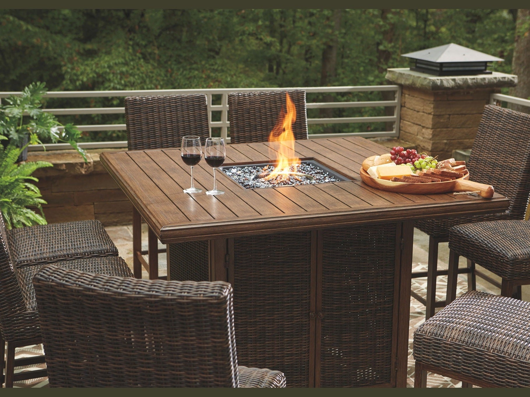 Paradise Trail - Outdoor Fire Pit Table Set