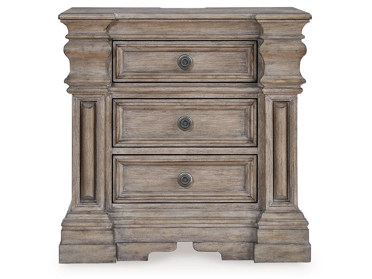 Blairhurst - Three Drawer Night Stand - Light Grayish Brown