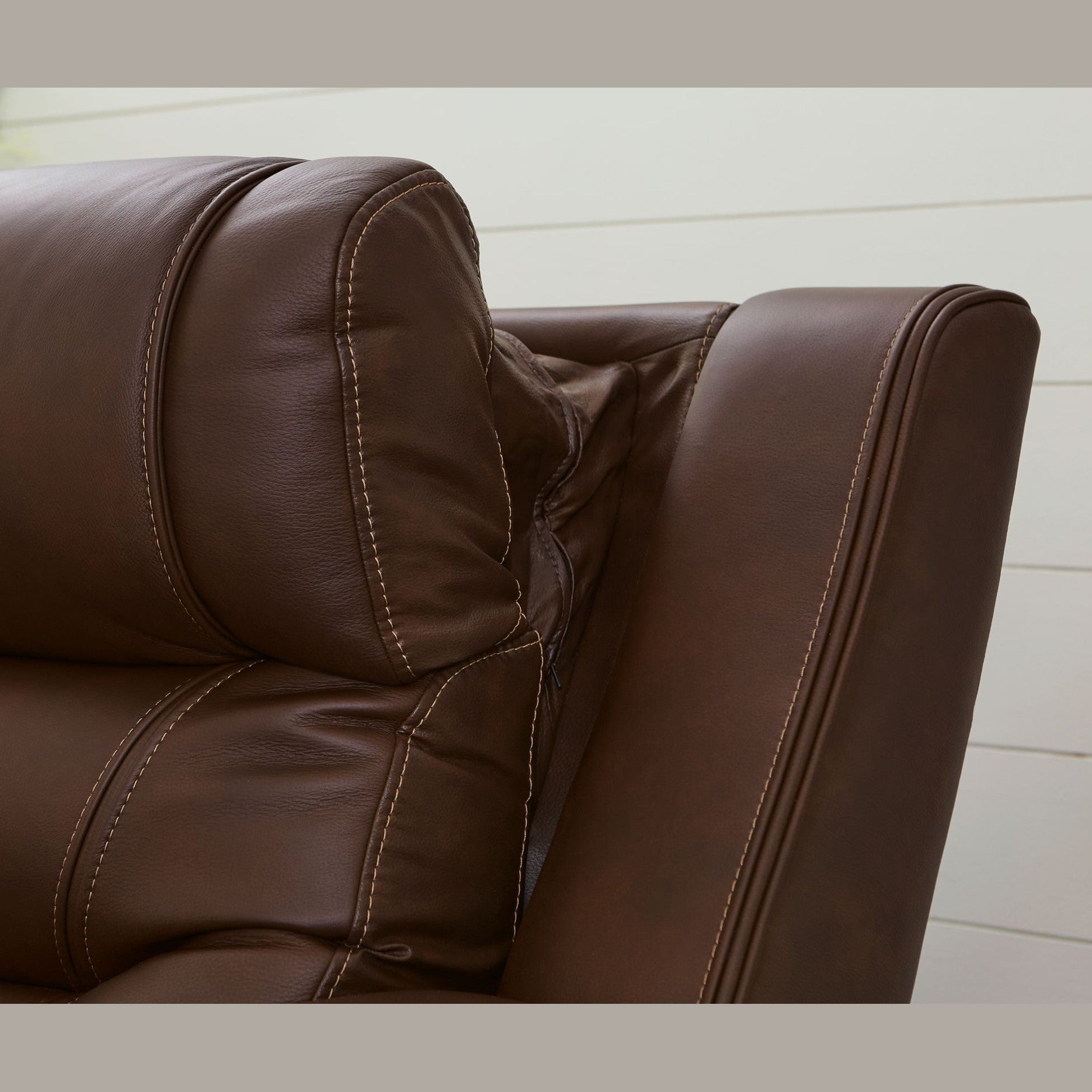 Bleckley Reclining Sectional