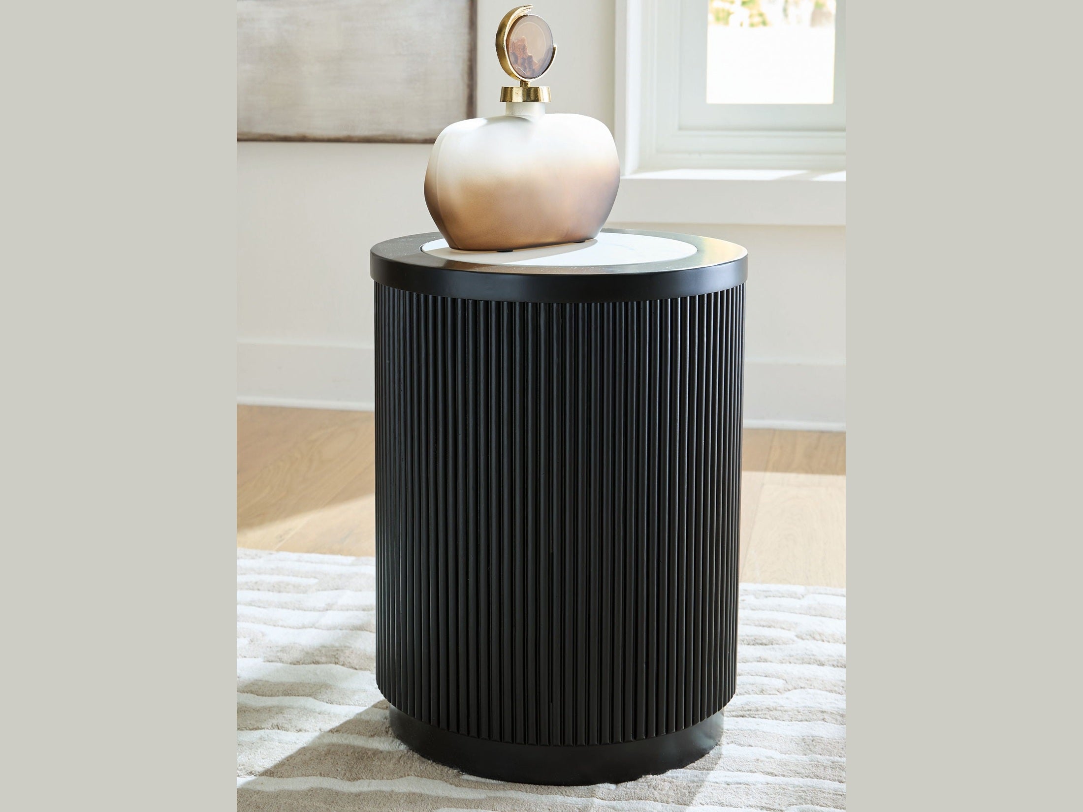 Grayman - Round Table