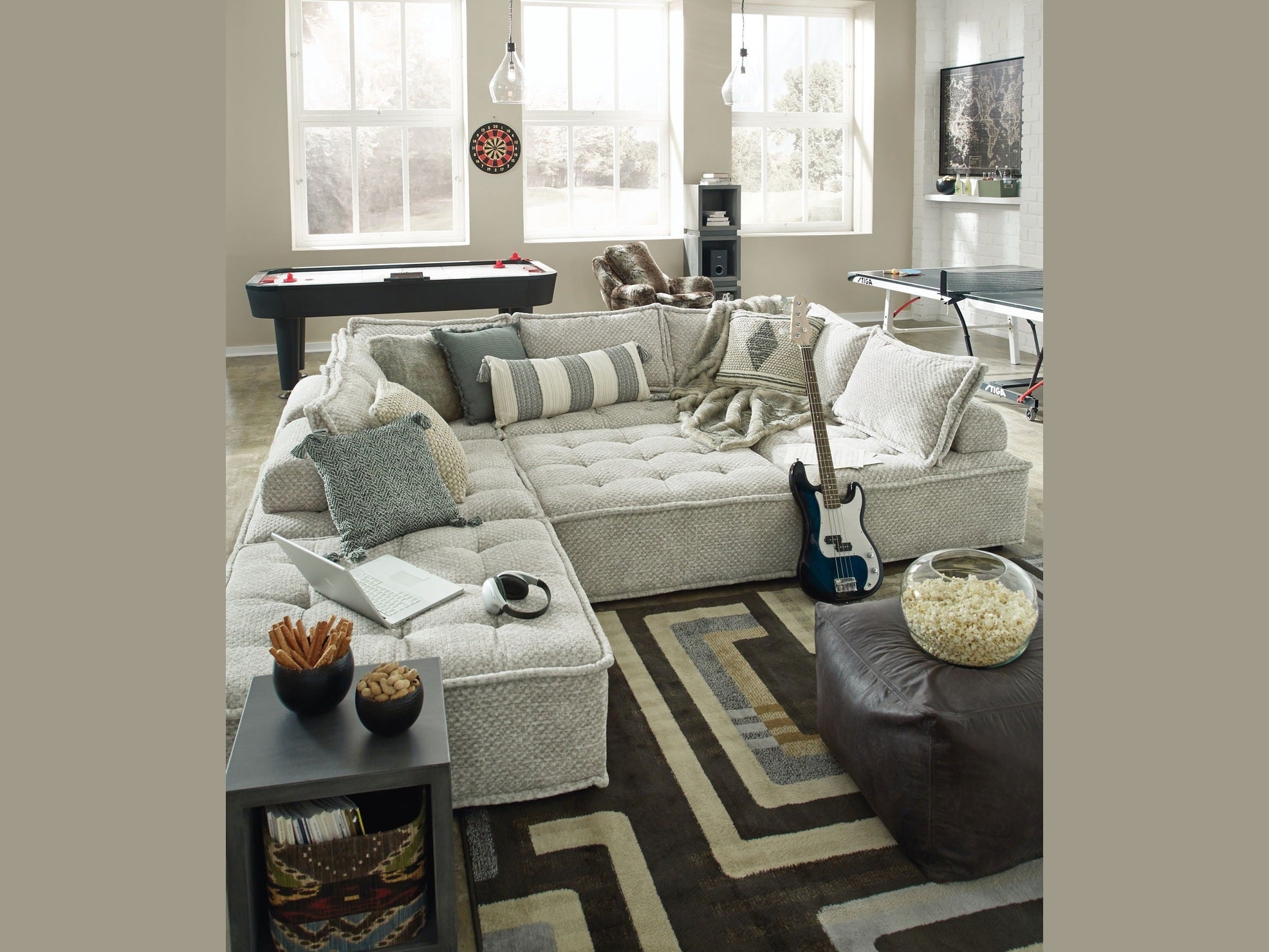 Bales - Sectional