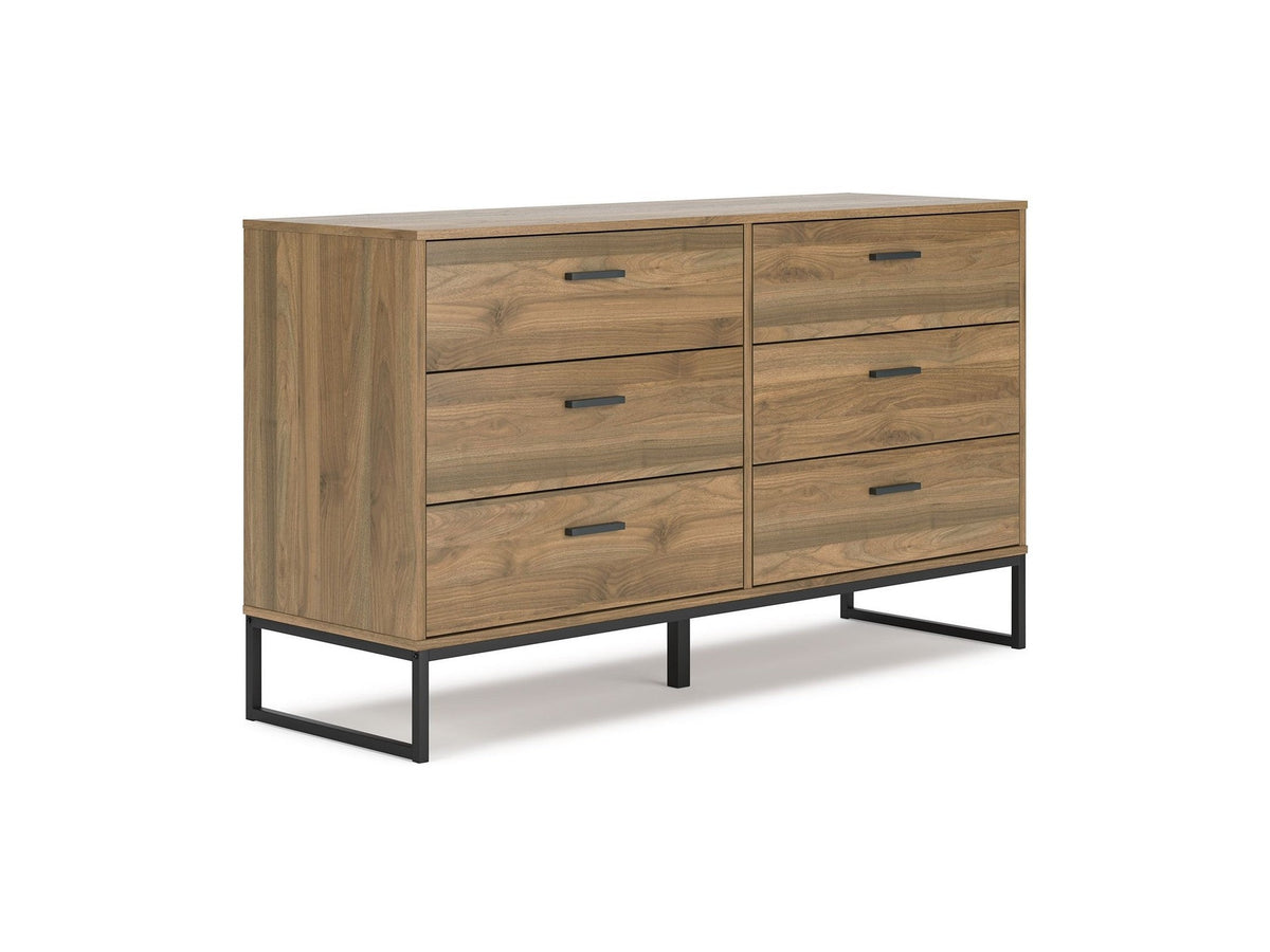 Deanlow - Six Drawer Dresser - Honey