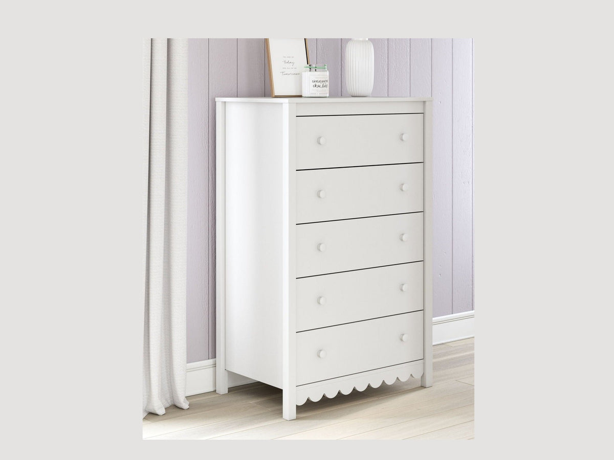 Hallityn - Five Drawer Chest - White