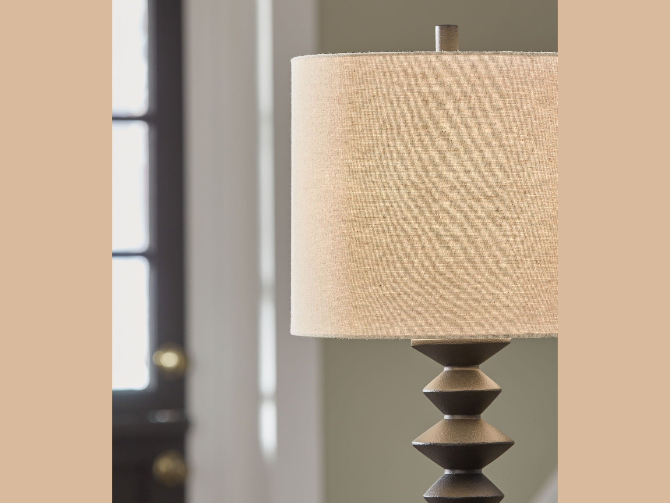 Luanndon - Poly Buffet Lamp - Black