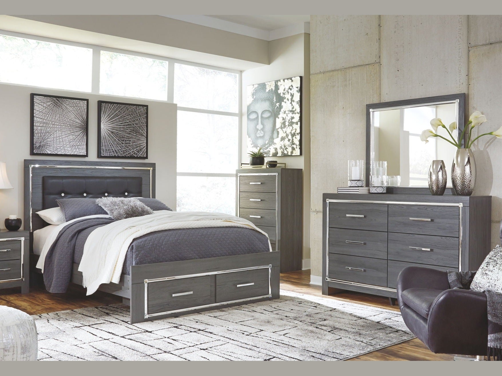 Lodanna - Storage Bed Set