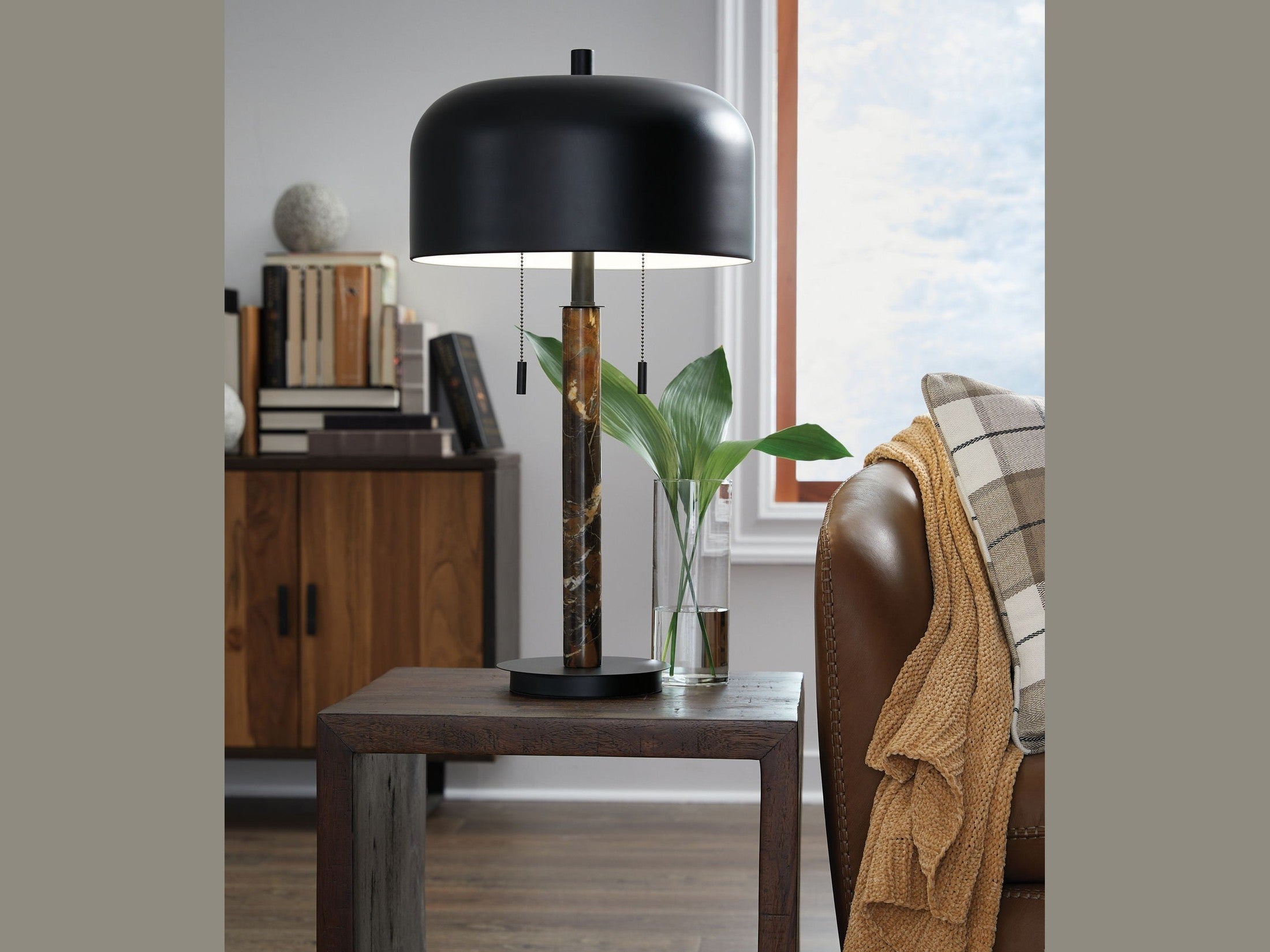 Alanbert - Metal Table Lamp - Brown / Black