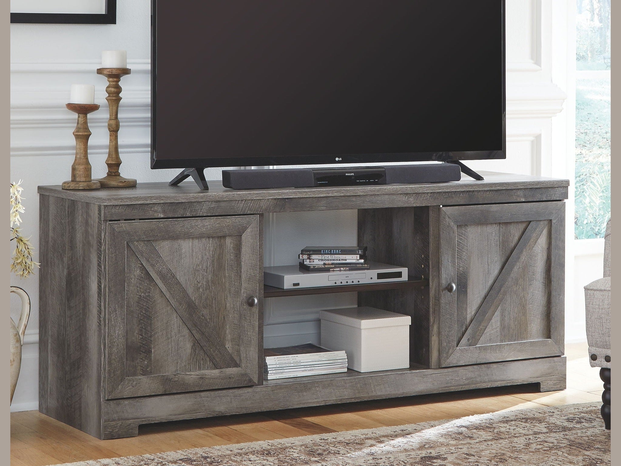 Wynnlow - TV Stand With Fireplace Option