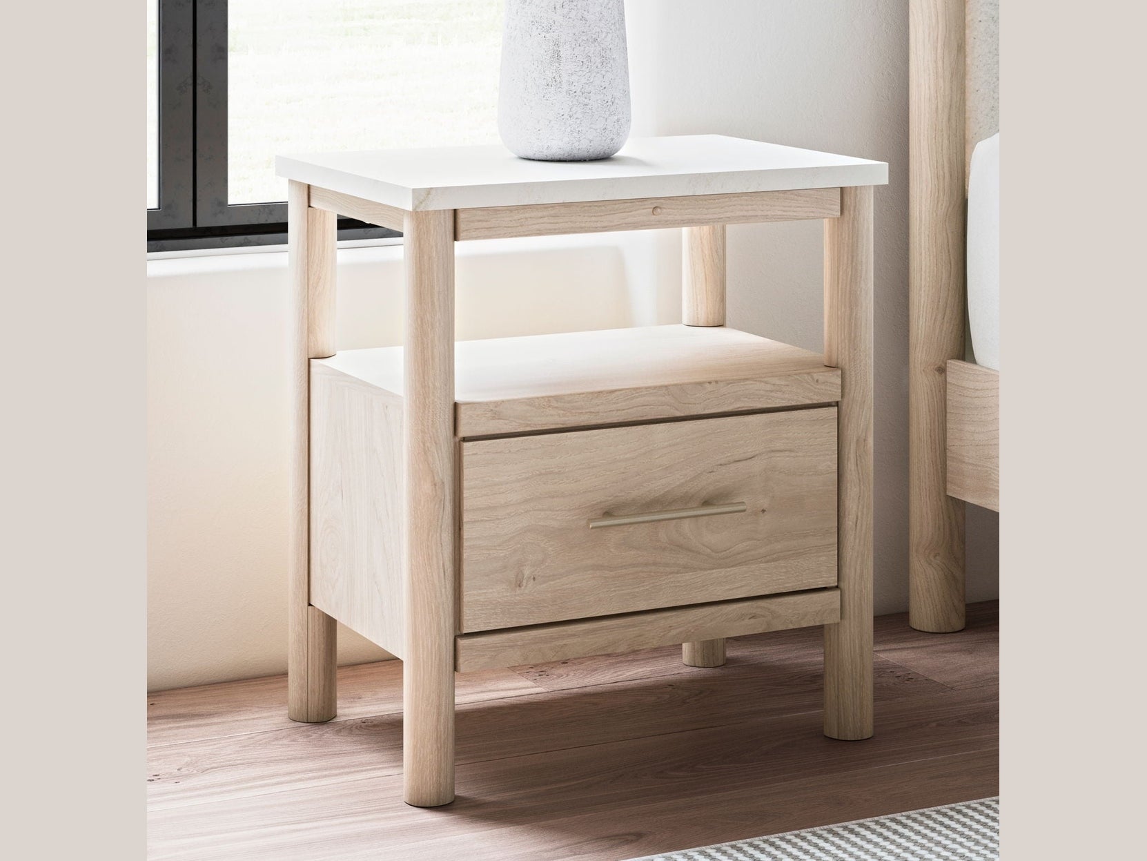 Cadmori - One Drawer Night Stand