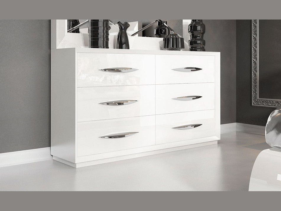 Carmen - Dresser