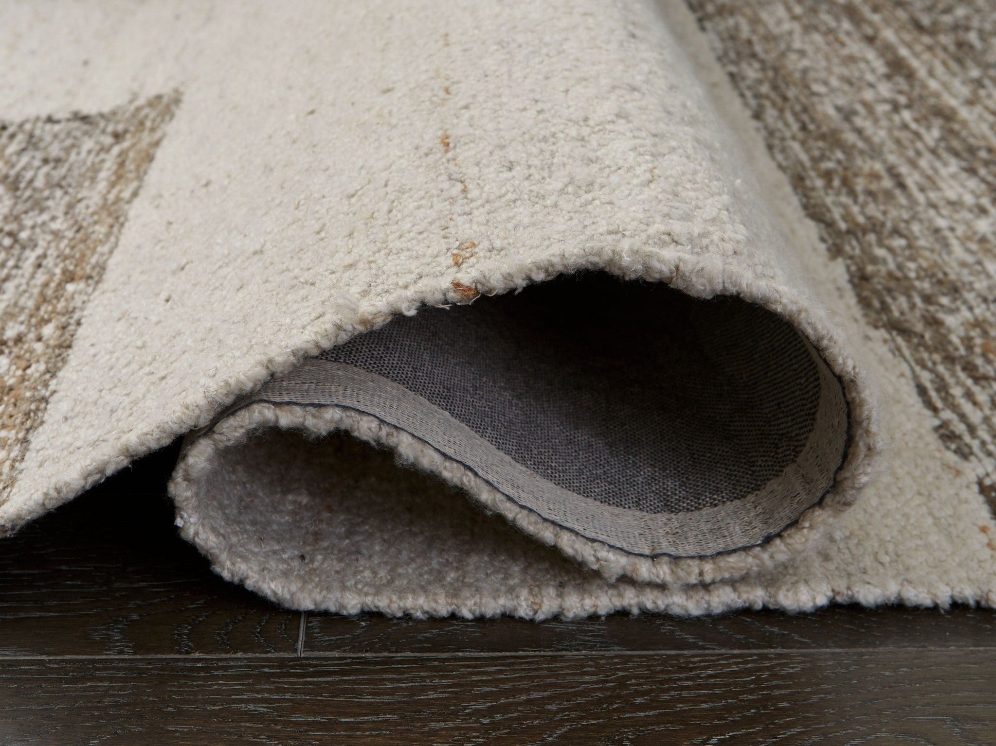 Barus - Rug