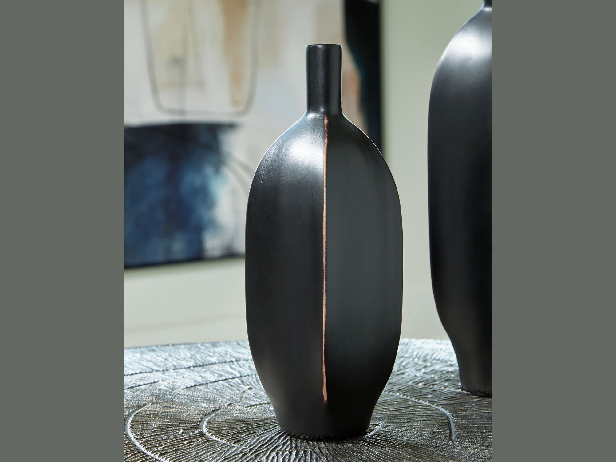 Rhaveney - Vase - Small