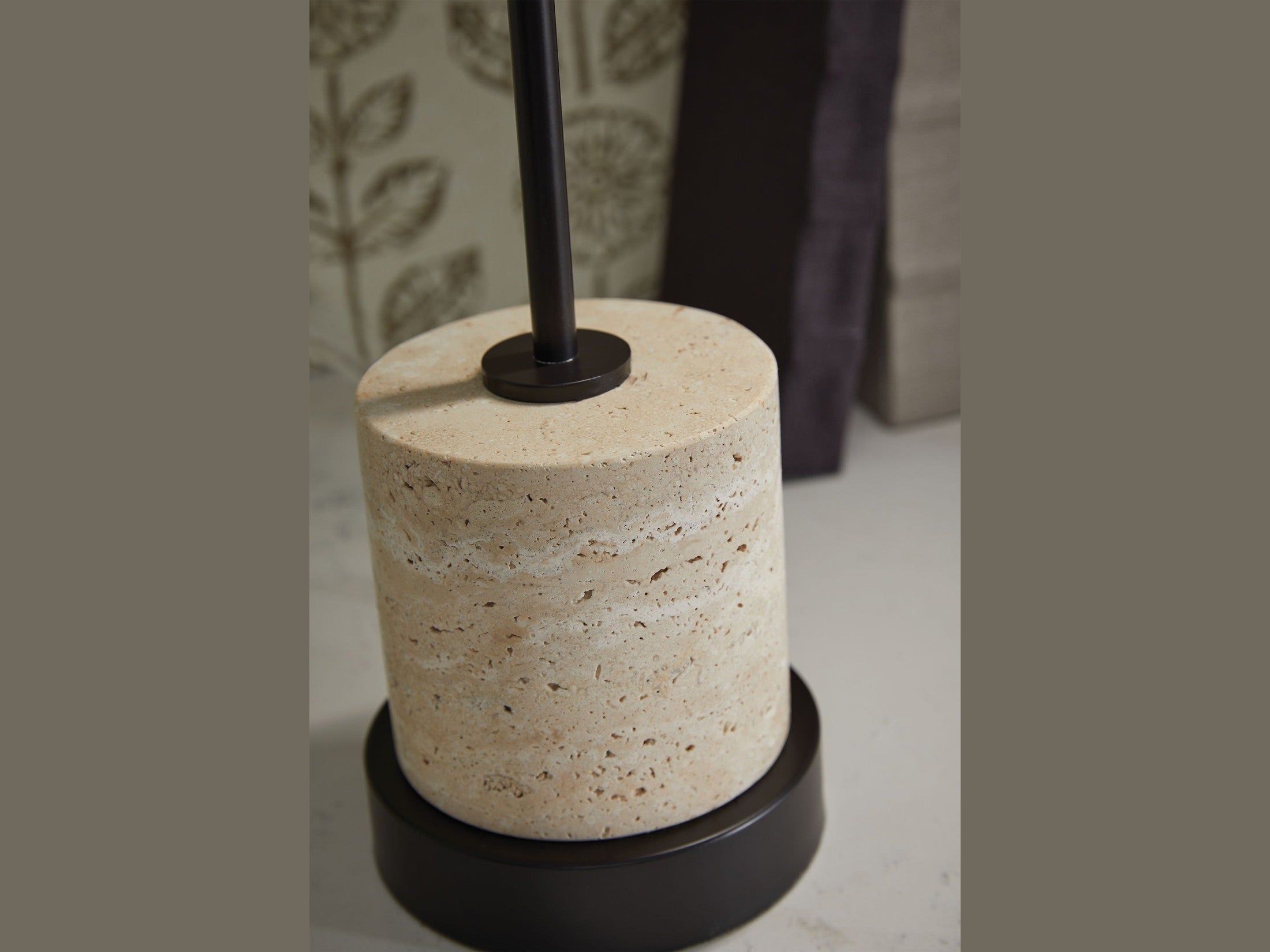 Vinmour - Metal Desk Lamp - Brown / Beige