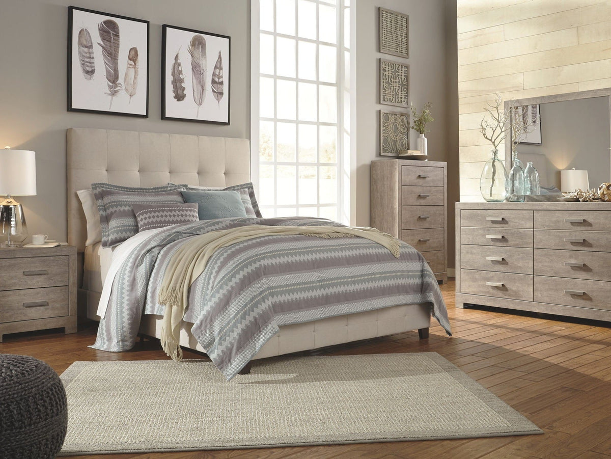Culverbach - Five Drawer Chest - Gray