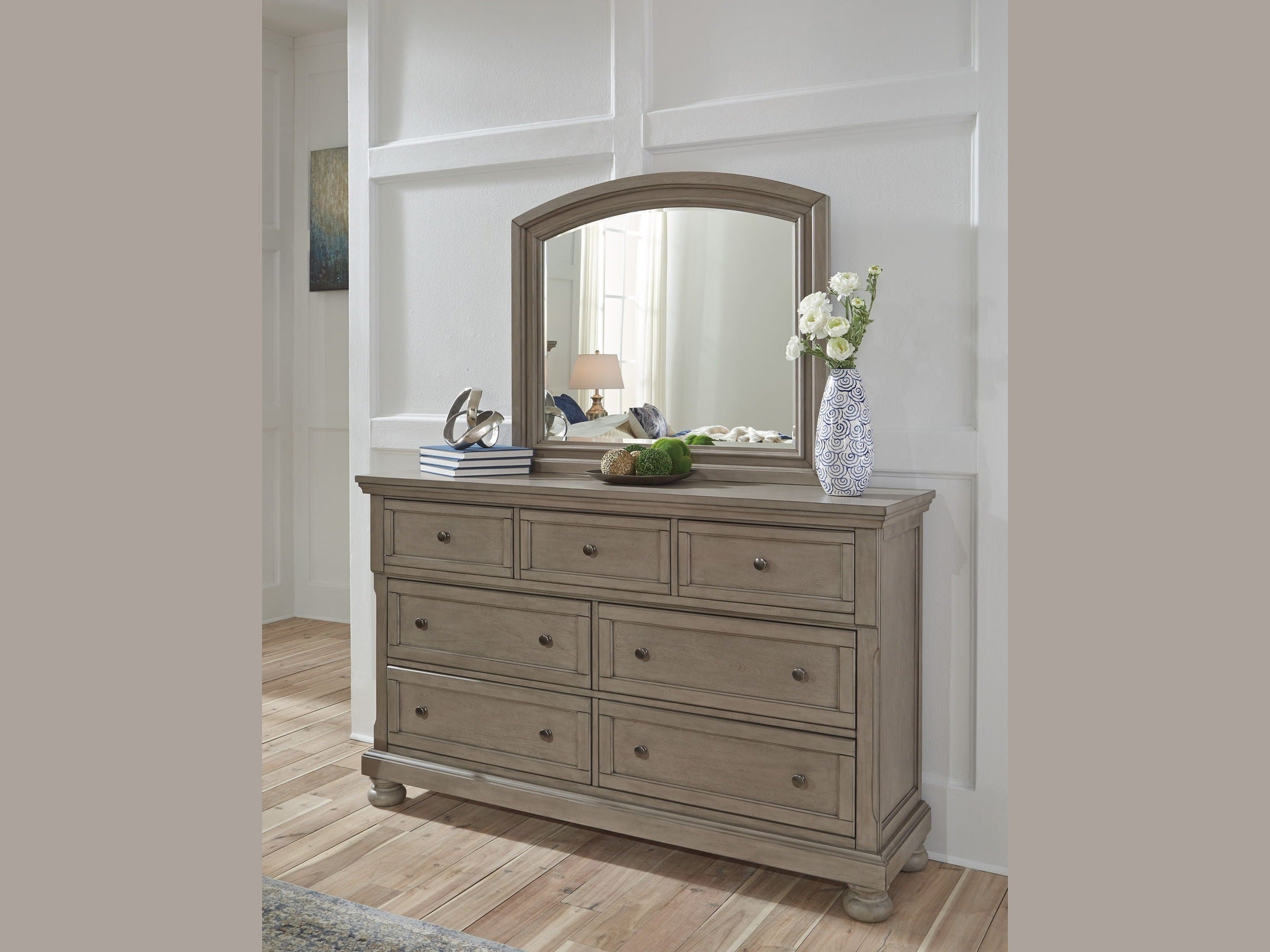 Lettner - Sleigh Bedroom Set