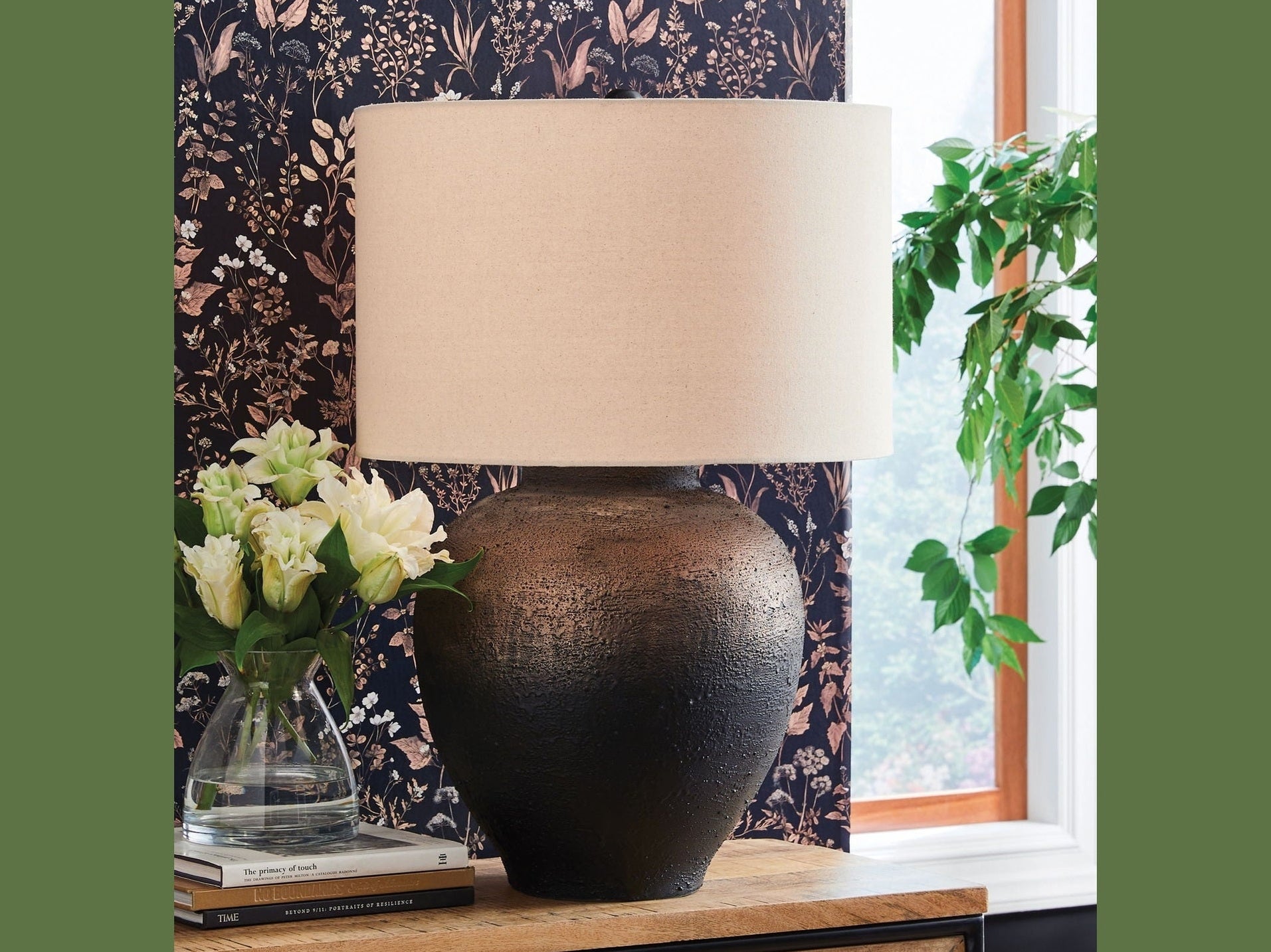 Newgerhard - Metal Table Lamp - Brown / Black