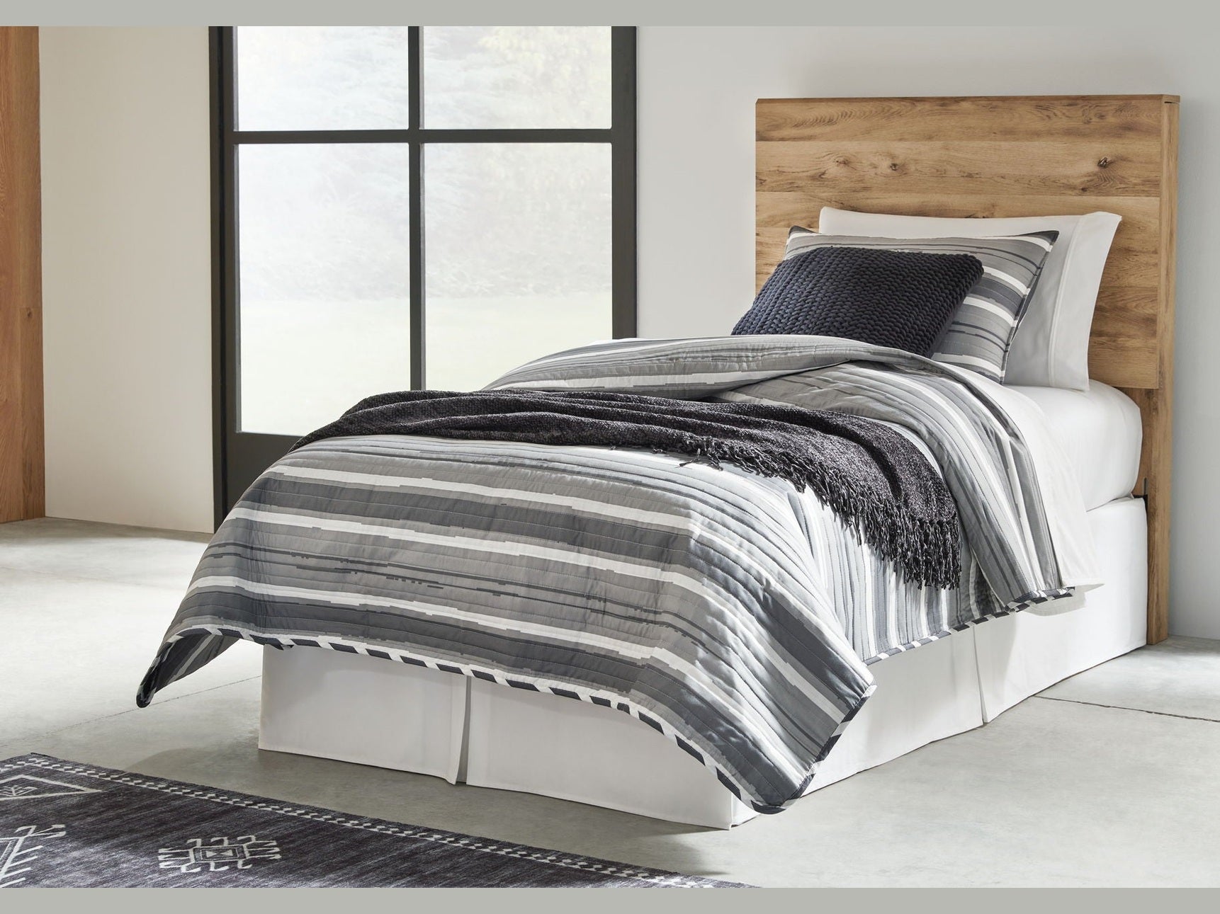 Hyanna - Panel Headboard