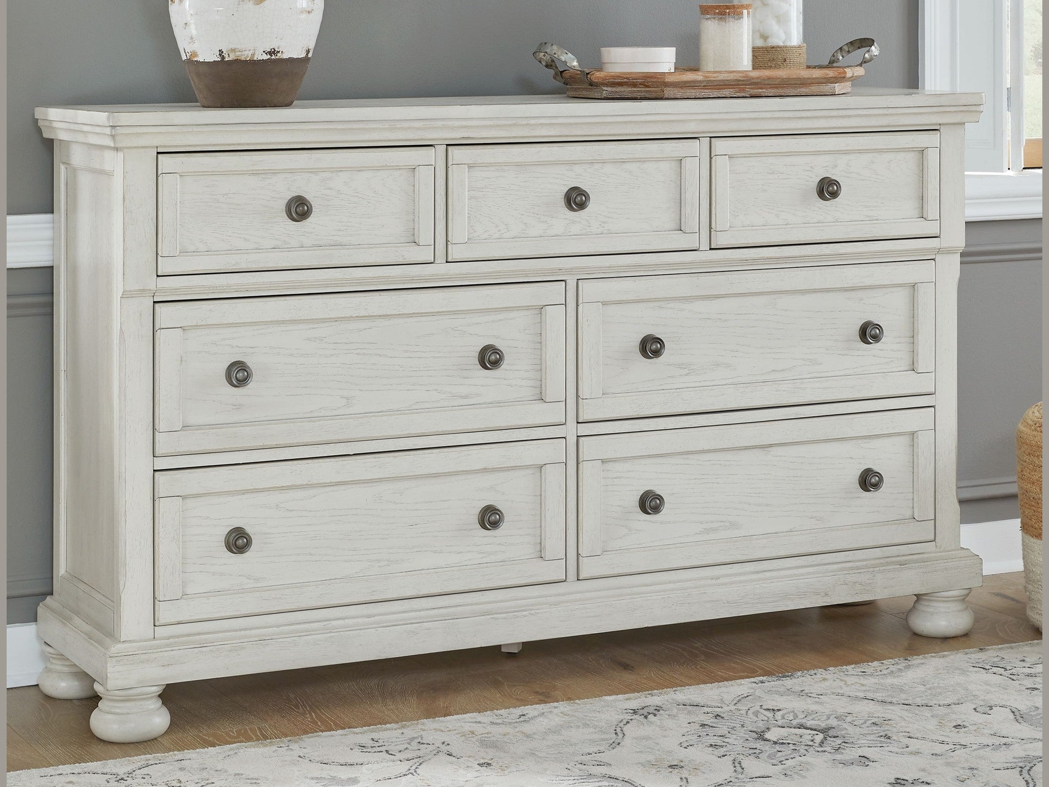 Robbinsdale - Sleigh Bed Set