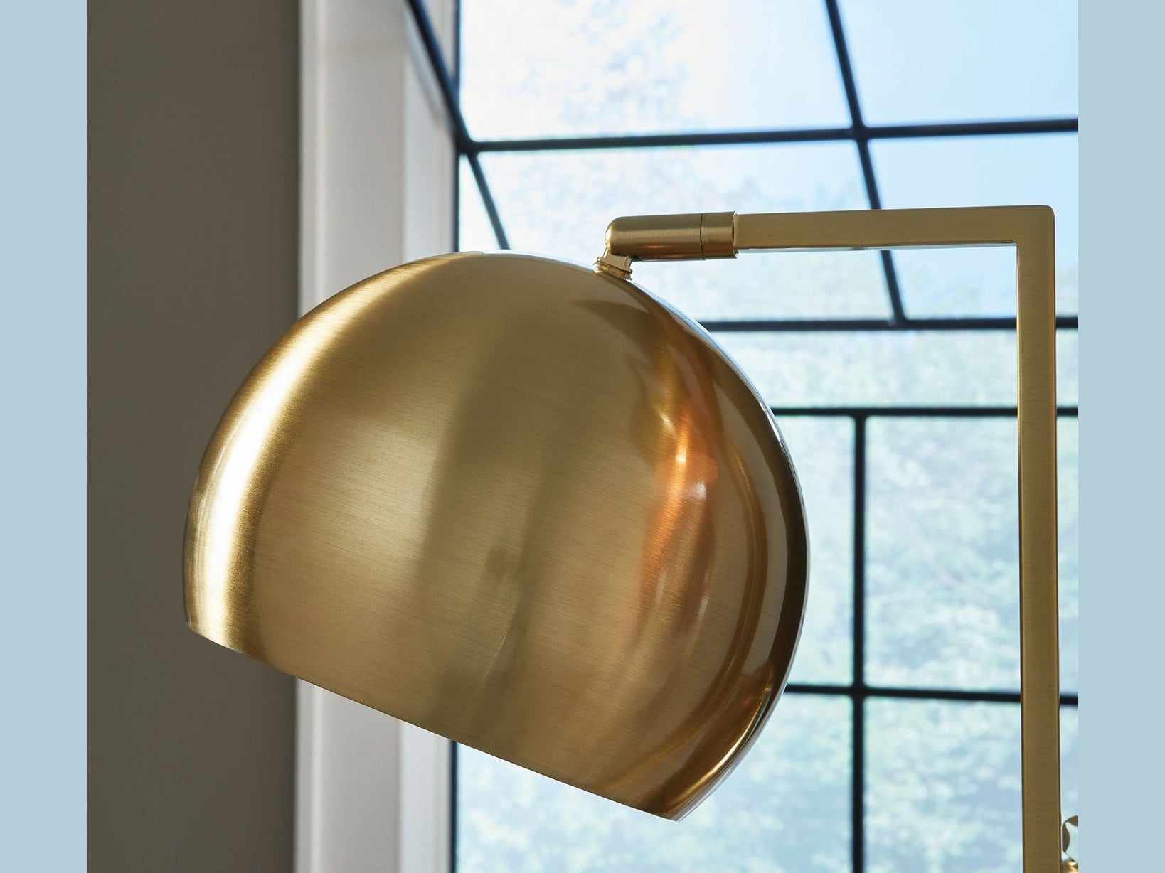 Sorcha - Metal Floor Lamp - Gold Finish / Black