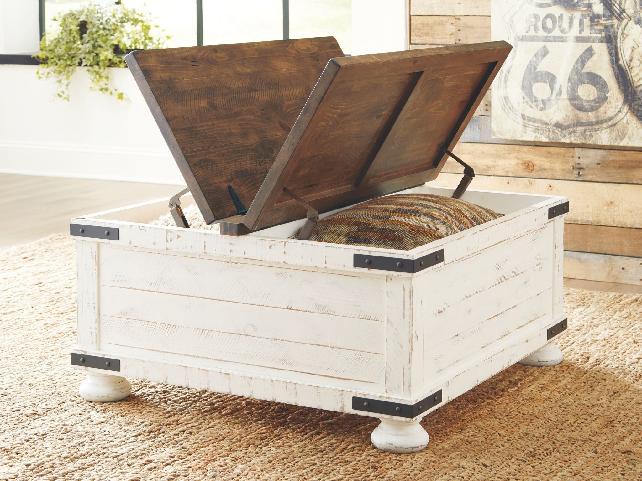 Wystfield - Cocktail Table with Storage - White / Brown