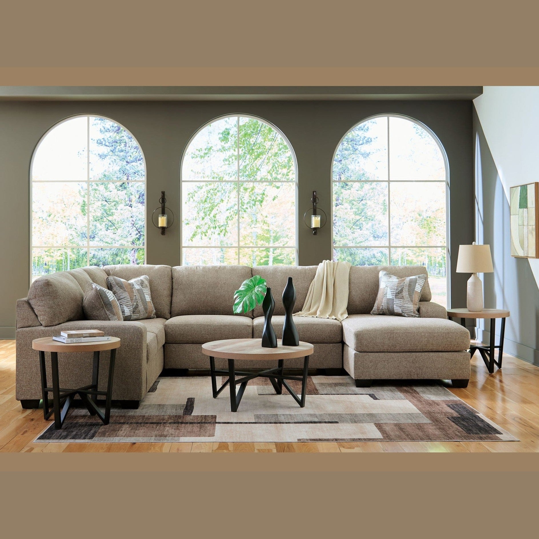 Newellen - Sectional