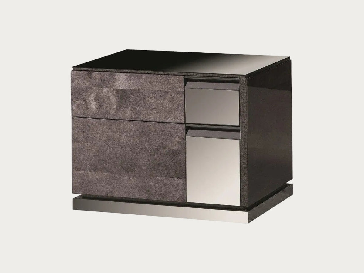 The Heritage nightstand by ALF Italia