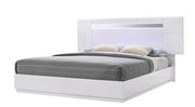 Palermo Bed in White by J&M Furniture