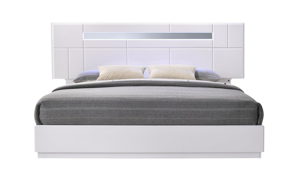 Palermo Bed in White by J&M Furniture - view 3