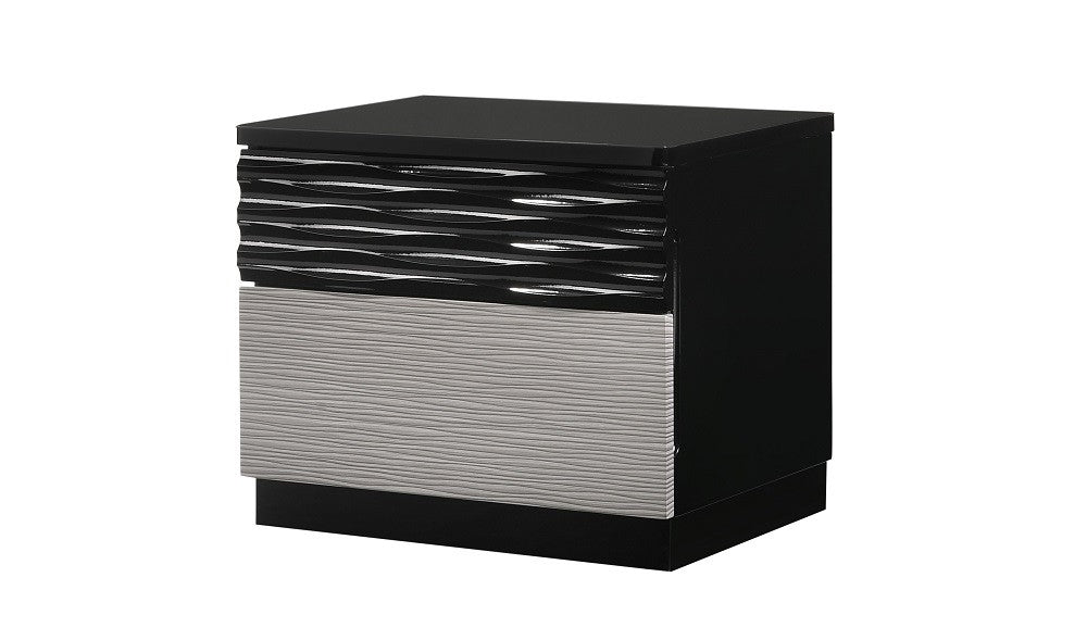 Roma Modern Bed by J&M Furniture - view 4