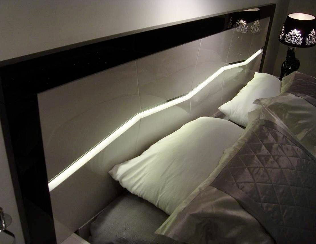 Turin Modern Bed by J&M Furniture - view 3