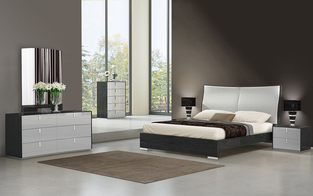Vera Modern Bed by J&M Furniture - view 2