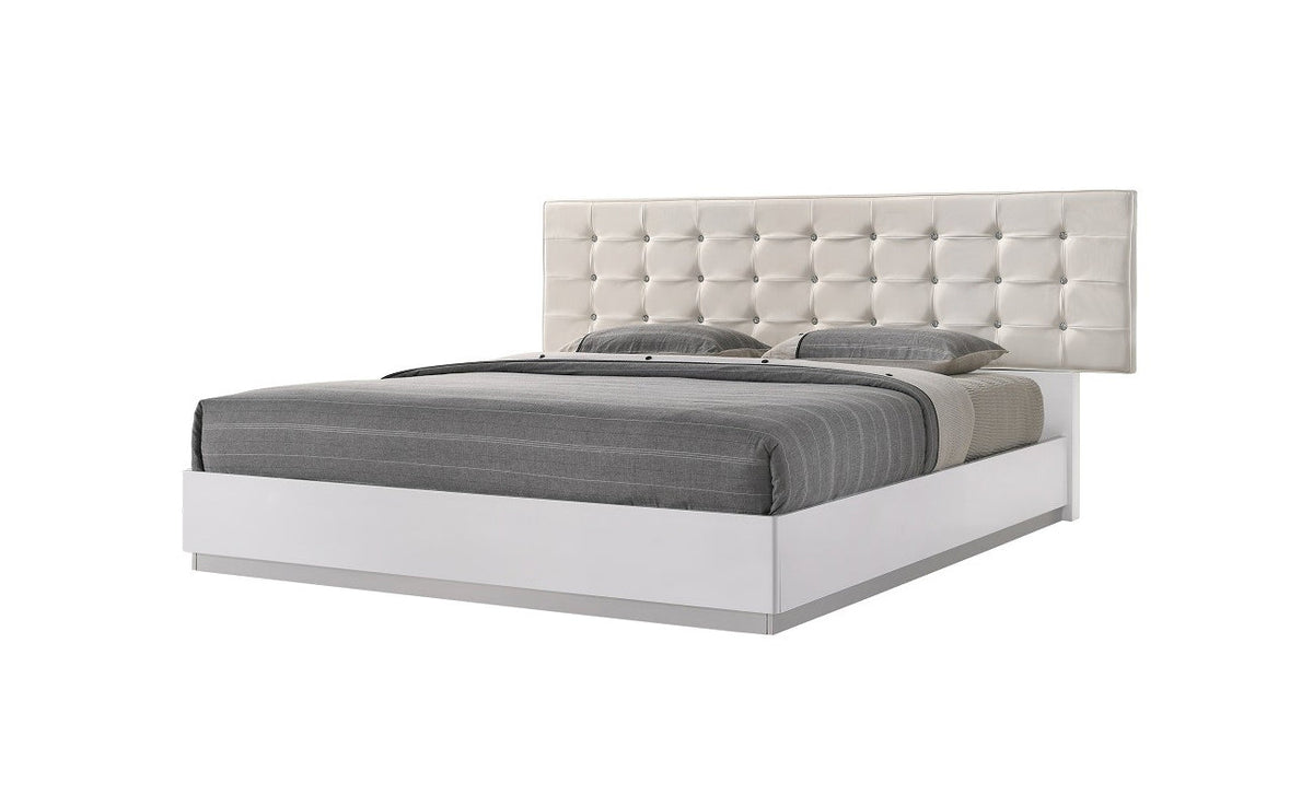 Verona Modern Bed by J&M Furniture