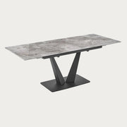 Graf extendable dining table