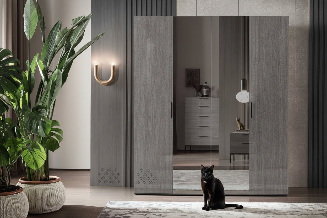 Novecento 4-door wardrobe in a room scene.