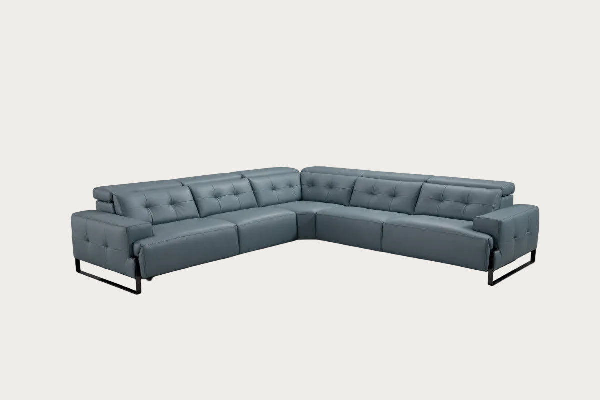 Incanto I772 dark gray sectional sofa on a white background