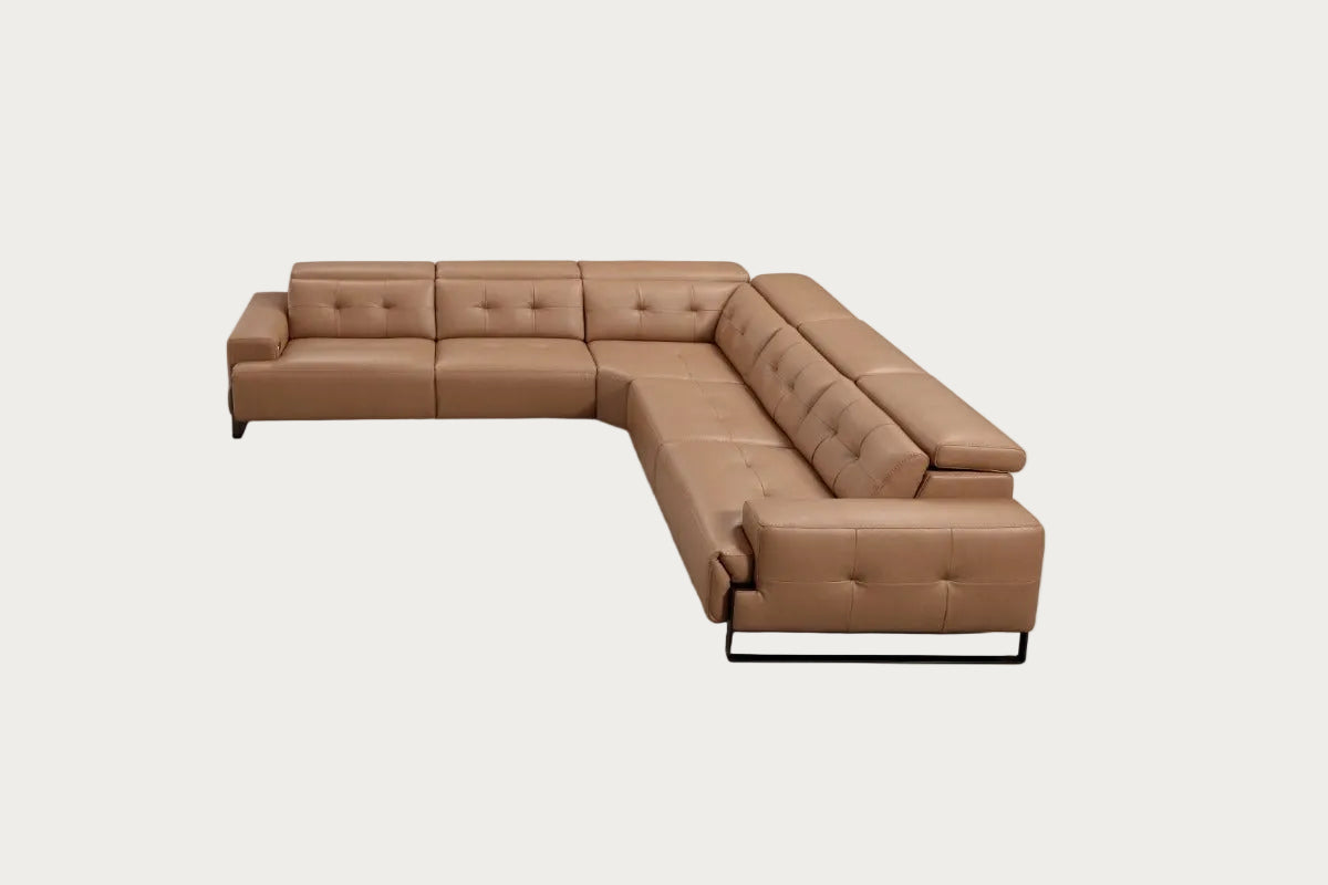 Incanto I772 Leather Sectional with Recliners in Caramel Leather